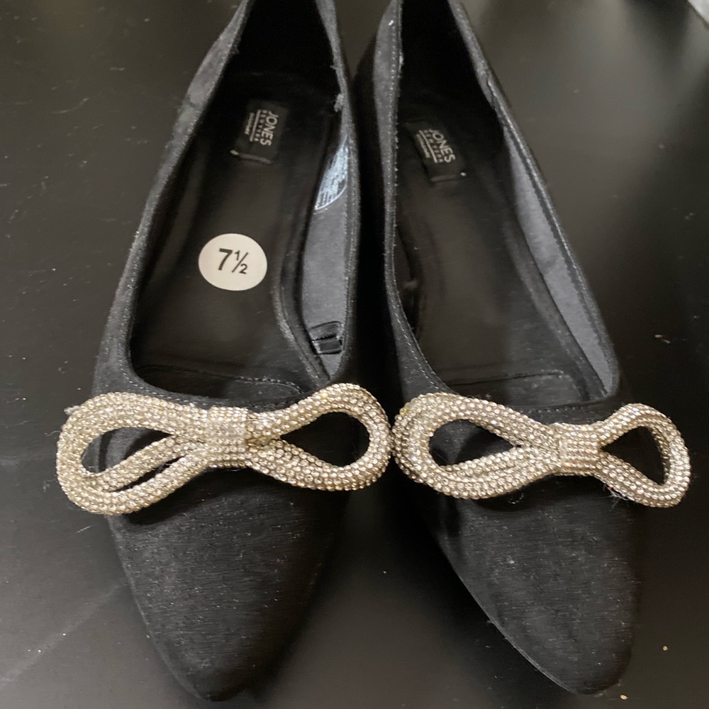 Flats - Picture 2 of 2